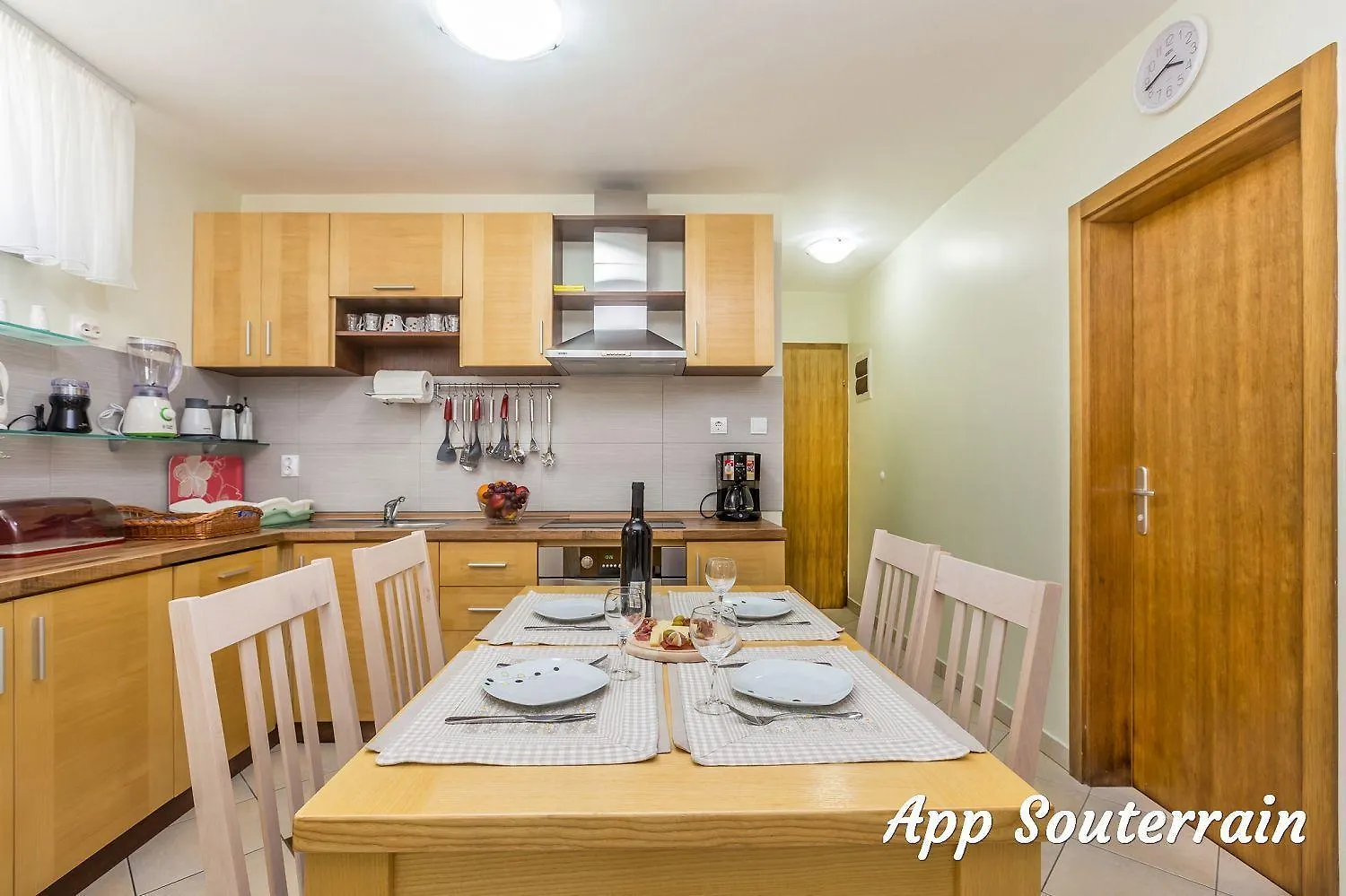 Grosses Apartment 300 Meter Zum Strand Baska